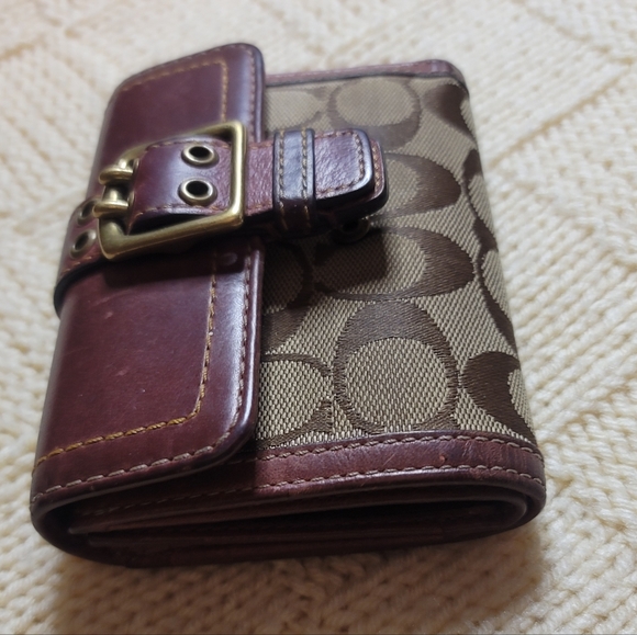 Vintage Coach Wallet - Picture 2 of 12